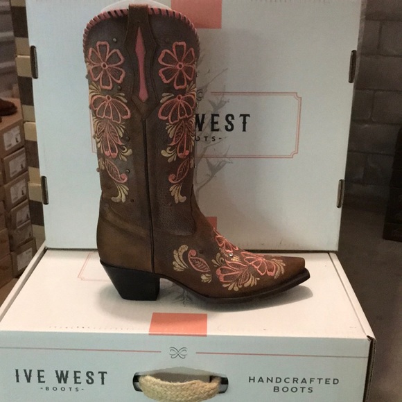 IVE WEST- Debra Rosa Cowgirl Western Boot - Picture 7 of 9